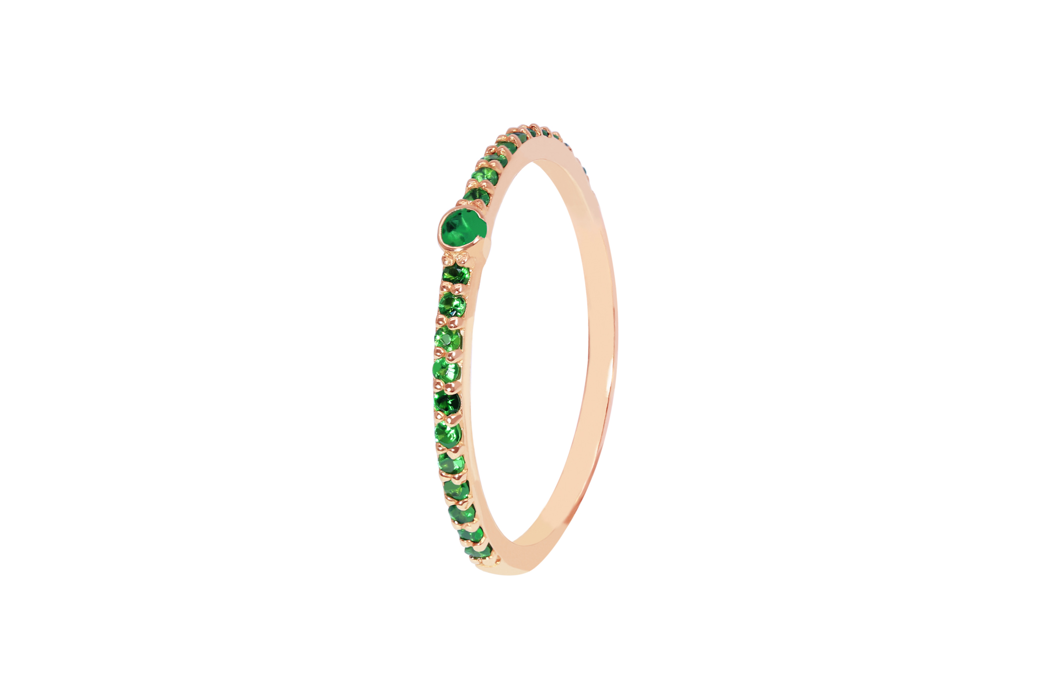 Joia: anel;Material: ouro 19.25kt;Peso: 1.80 gr;Pedras: 23 esmeraldas de 0.30ct;Cor: cor-de-rosa;Género: mulher