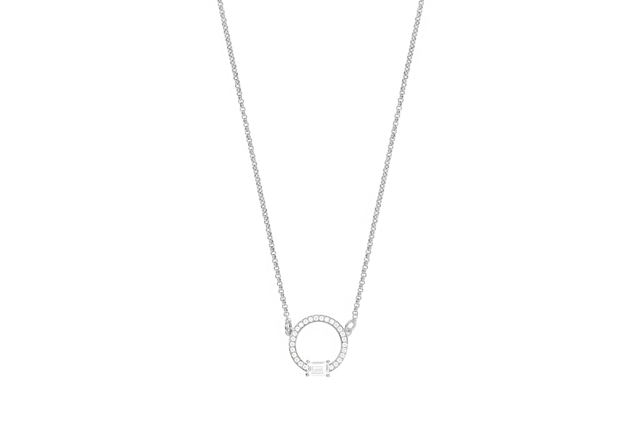 Joia: colar;Material: prata 925;Peso: 4.5 gr;Pedra: zircónia;Cor: branco;Medida: 38 cm + 5 cm;Medida pendente: 1.5 cm